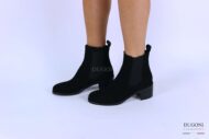 Stivaletto liscio in camoscio nero </br> D1323 Scarpe donna