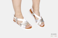 Sandalo  zeppa in pelle bianco e laminati </br> D1812 Scarpe donna